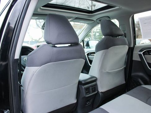 Used 2019 Toyota RAV4 XLE image 34