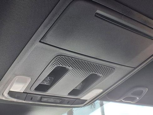 Used 2025 Honda Pilot Black Edition image 20