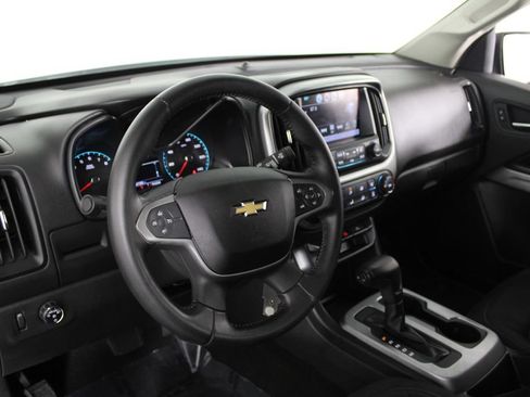 Used 2016 Chevrolet Colorado LT w/ LT Convenience Package RWD image 6