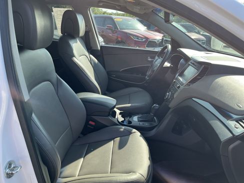Used 2017 Hyundai Santa Fe Sport w/ 2.4L Tech Package 04 FWD image 19