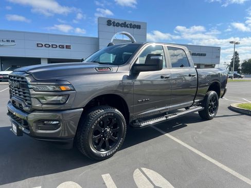 Used 2025 RAM 2500 Big Horn AWD/4WD image 4