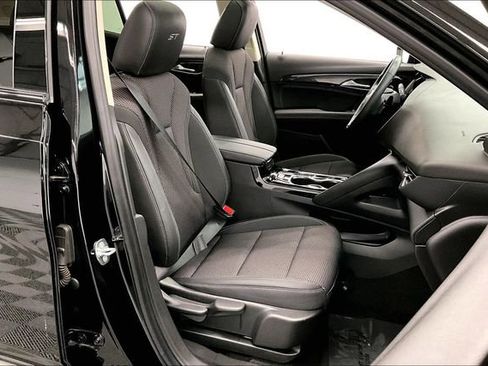 Used 2022 Buick Envision Preferred w/ Sport Touring Package FWD image 8