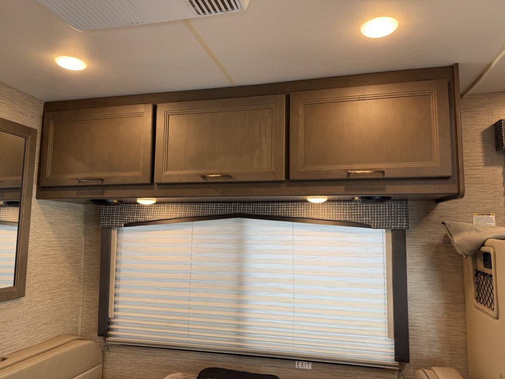 Used 2023 Ford E-350 and Econoline 350 Super Duty RWD image 47