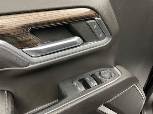 Certified 2023 Chevrolet Silverado 1500 LT w/ Z71 Off-Road Package AWD/4WD image 10