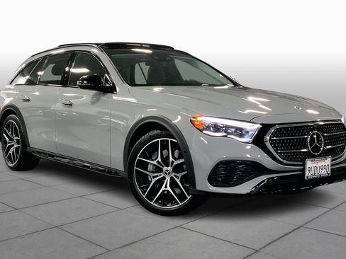 Used 2025 Mercedes-Benz E 450 4MATIC All-Terrain Wagon image 3