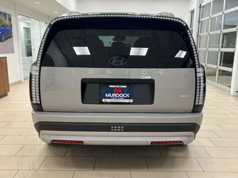 New 2026 Hyundai Ioniq 9 SE AWD/4WD image 9