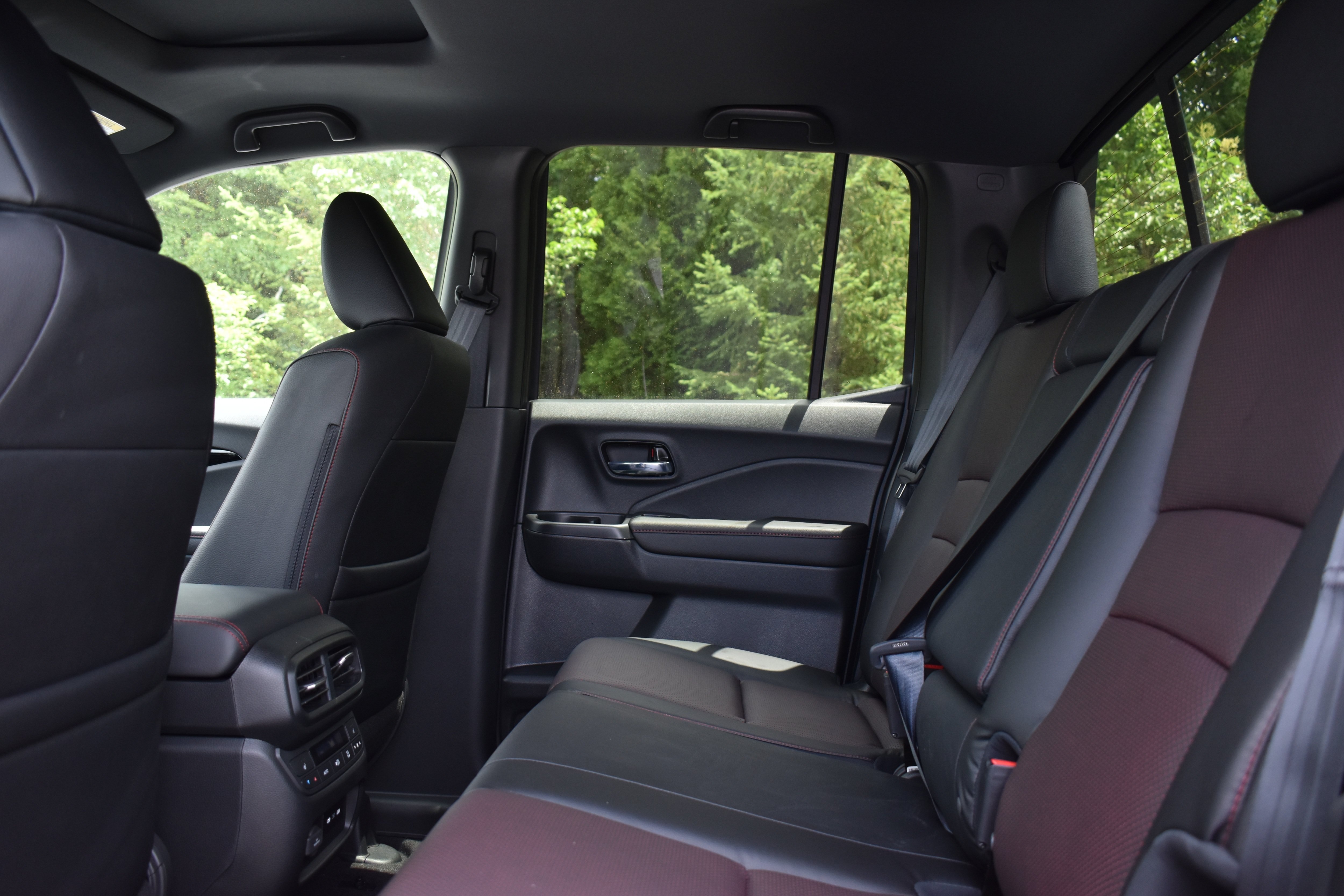 New 2026 Honda Ridgeline Black Edition image 14