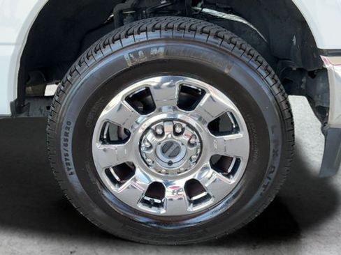 Used 2023 Ford F250 Lariat w/ Lariat Ultimate Package AWD/4WD image 27
