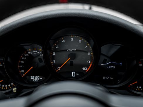 Used 2019 Porsche 911 GT3 RWD image 40