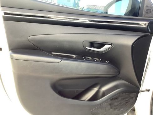 Used 2022 Hyundai Santa Cruz SEL image 15