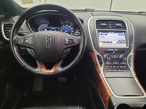 Used 2017 Lincoln MKX Select AWD/4WD image 22