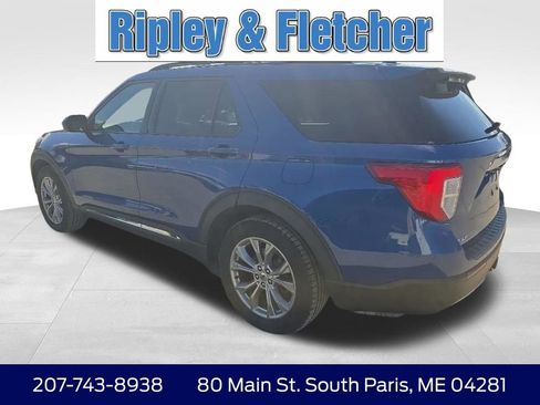 Used 2020 Ford Explorer XLT w/ Equipment Group 202A AWD/4WD image 8