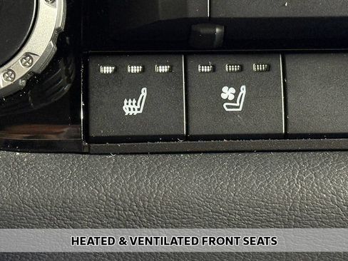Used 2023 Toyota Tundra Platinum AWD/4WD image 8