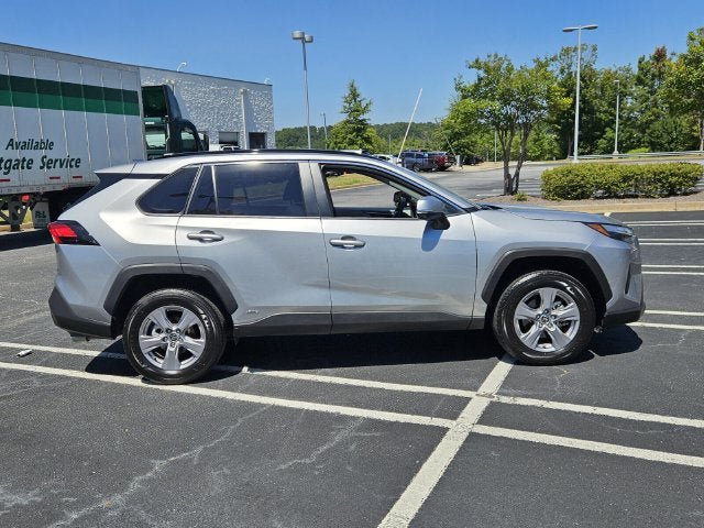 Used 2025 Toyota RAV4 XLE AWD/4WD image 9