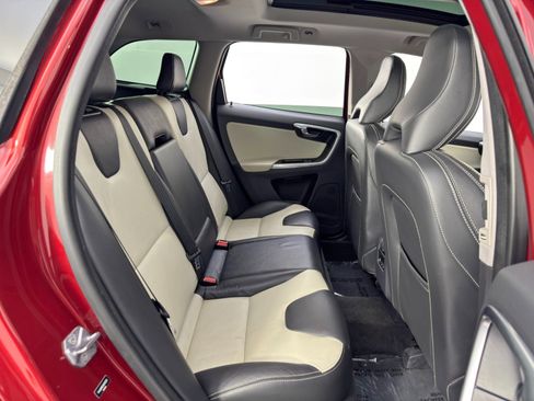 Used 2017 Volvo XC60 T5 Dynamic w/ Preferred Option Package image 38