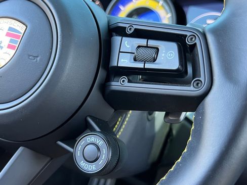 Certified 2022 Porsche 911 Turbo S AWD/4WD image 19