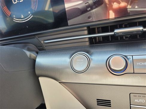 Used 2025 Hyundai Kona SEL image 25