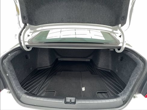 Used 2022 Honda Accord LX image 16
