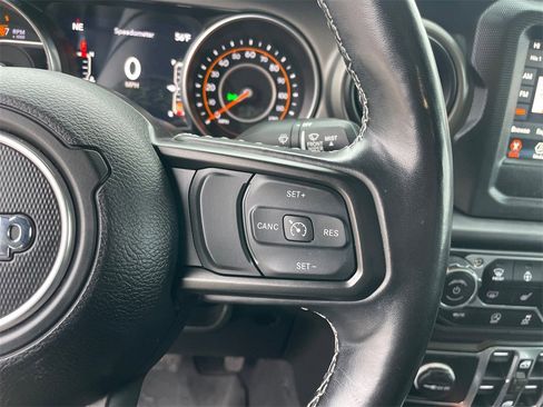 Used 2023 Jeep Gladiator Sport S image 21