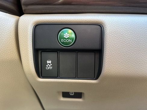 Used 2017 Honda Accord EX-L image 30