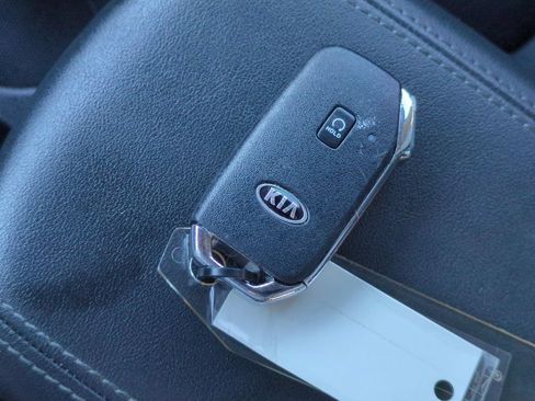 Used 2021 Kia Seltos EX AWD/4WD image 24