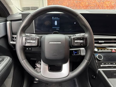 Used 2024 Hyundai Santa Fe SEL image 14