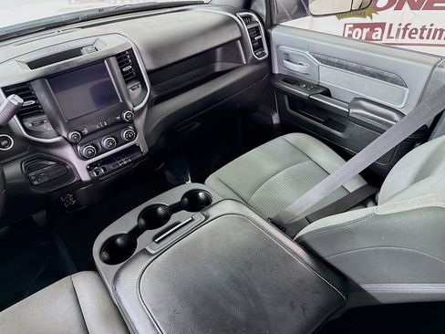Used 2022 RAM 3500 Big Horn image 27
