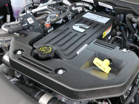 New 2026 RAM 3500 Tradesman AWD/4WD image 27
