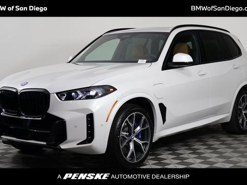 New 2026 BMW X5 xDrive50e w/ M Sport Package image 1