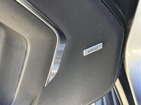 Used 2023 Chevrolet Suburban Premier image 22