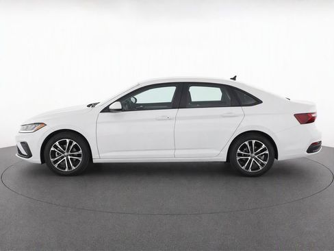 Used 2026 Volkswagen Jetta Sport FWD image 6