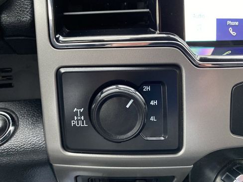 Certified 2022 Ford F350 Lariat w/ Tremor Off-Road Package image 29