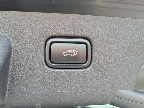 Used 2023 Kia Sportage SX FWD image 11
