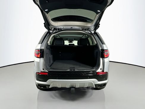 Certified 2025 Land Rover Discovery Sport S image 30