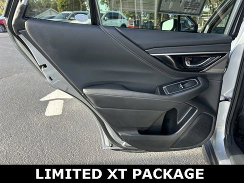 Used 2022 Subaru Outback Limited XT image 13