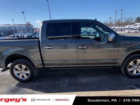 Used 2018 Ford F150 Platinum w/ Equipment Group 701A Luxury image 10