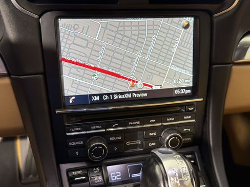 Certified 2016 Porsche 911 Targa 4S AWD/4WD image 17