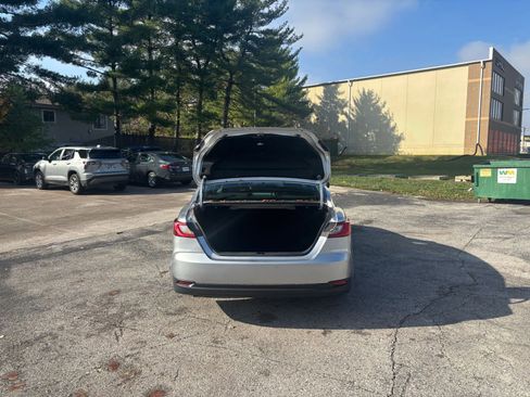 Used 2025 Toyota Camry LE image 29