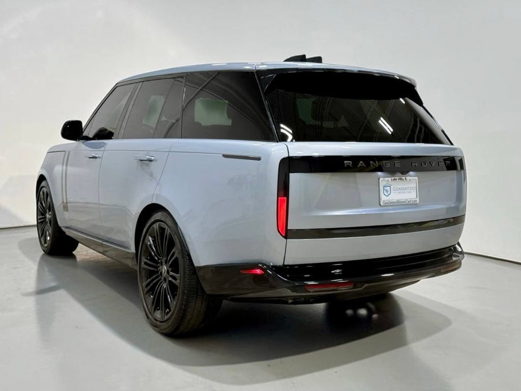 Used 2024 Land Rover Range Rover SE AWD/4WD image 15