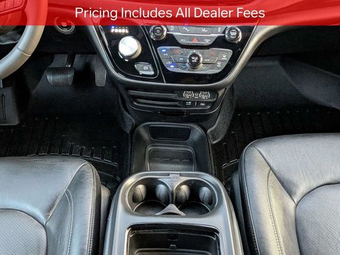 Used 2022 Chrysler Pacifica Touring-L w/ S Appearance Package FWD image 19