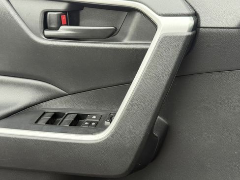 Used 2020 Toyota RAV4 LE w/ All Weather Liner Package image 19