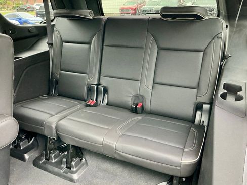 Used 2023 GMC Yukon SLT AWD/4WD image 27