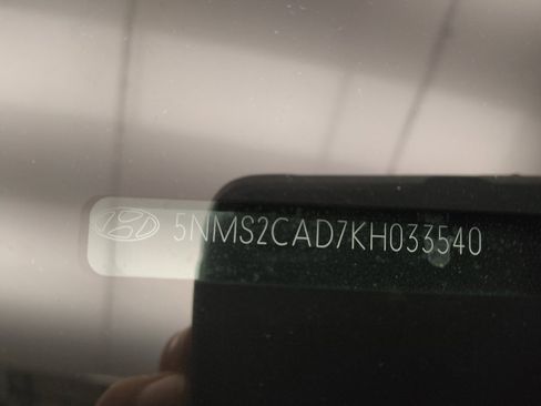 Used 2019 Hyundai Santa Fe SE image 33