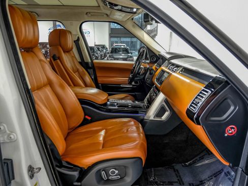Used 2016 Land Rover Range Rover Autobiography image 45