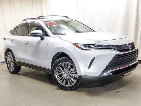 Used 2023 Toyota Venza XLE w/ Activity Package (TMS) AWD/4WD image 2