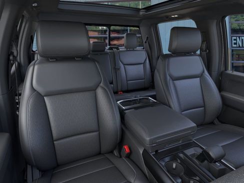 Used 2025 Ford F150 Lariat w/ Equipment Group 502A High image 10