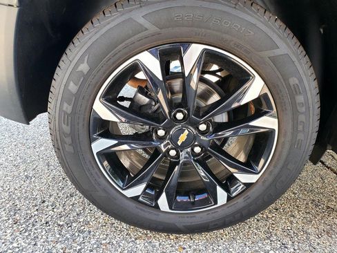 Used 2021 Chevrolet TrailBlazer LT w/ Convenience Package FWD image 17