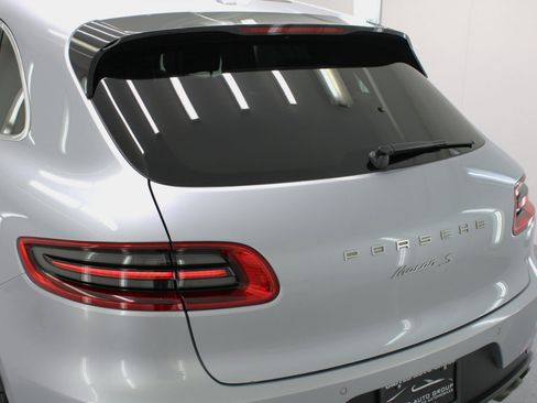 Used 2016 Porsche Macan S image 18