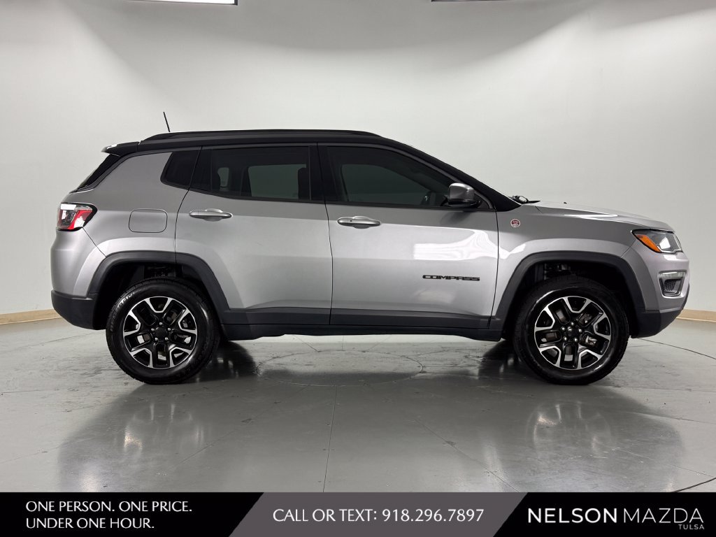 Used 2020 Jeep Compass Trailhawk AWD/4WD image 4