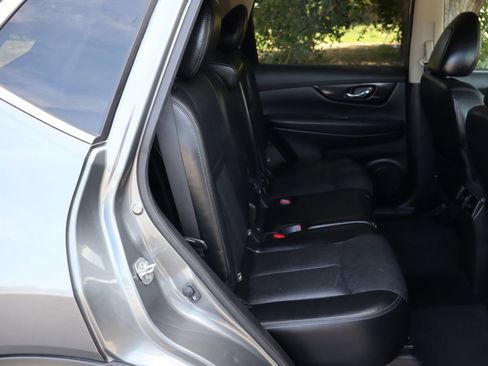 Used 2018 Nissan Rogue SL AWD/4WD image 21